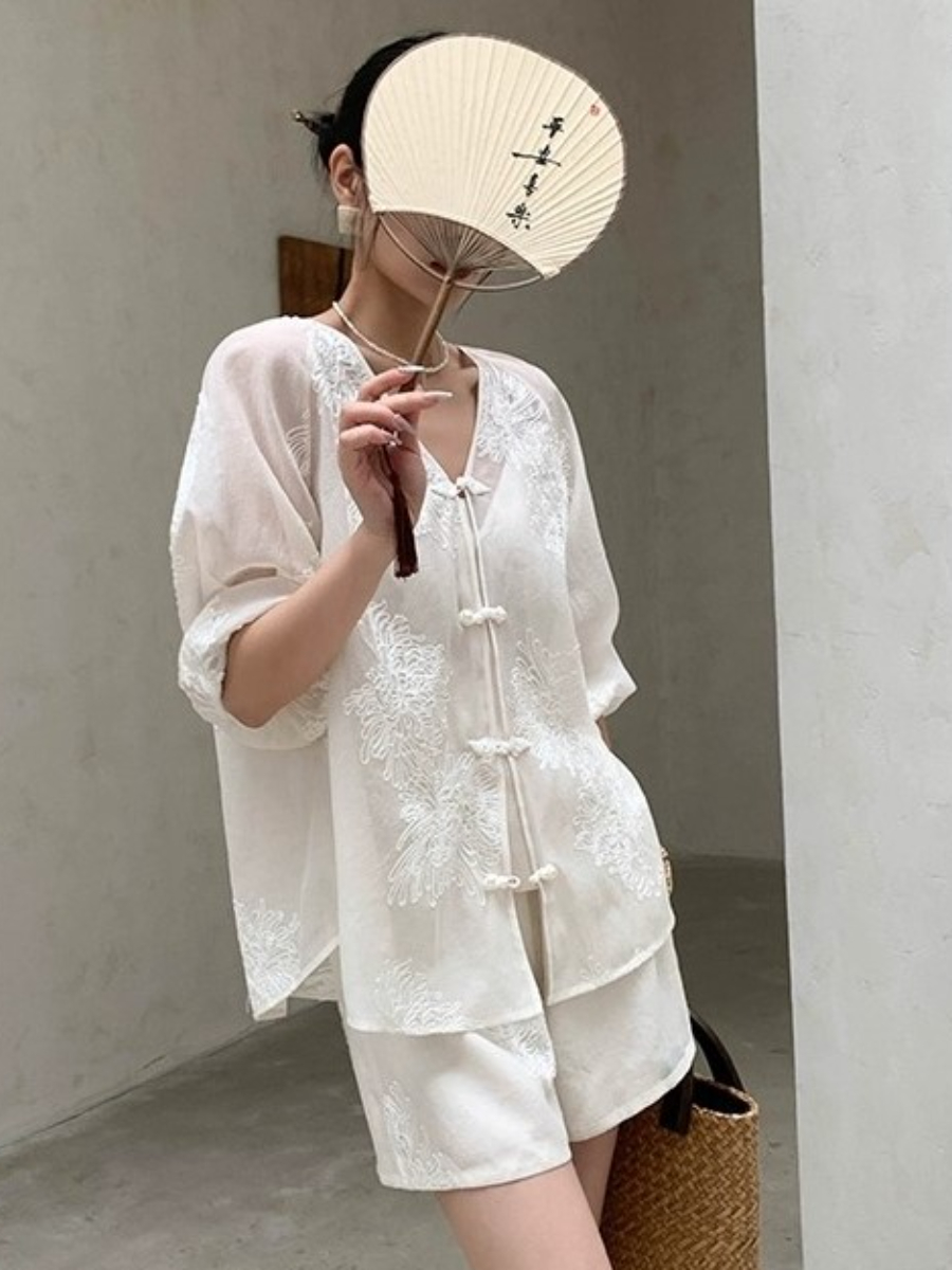 Cang Lan Long Sleeve Graceful Embroidered Set-Ivory (Skirt & Shorts)-The Black Bow-