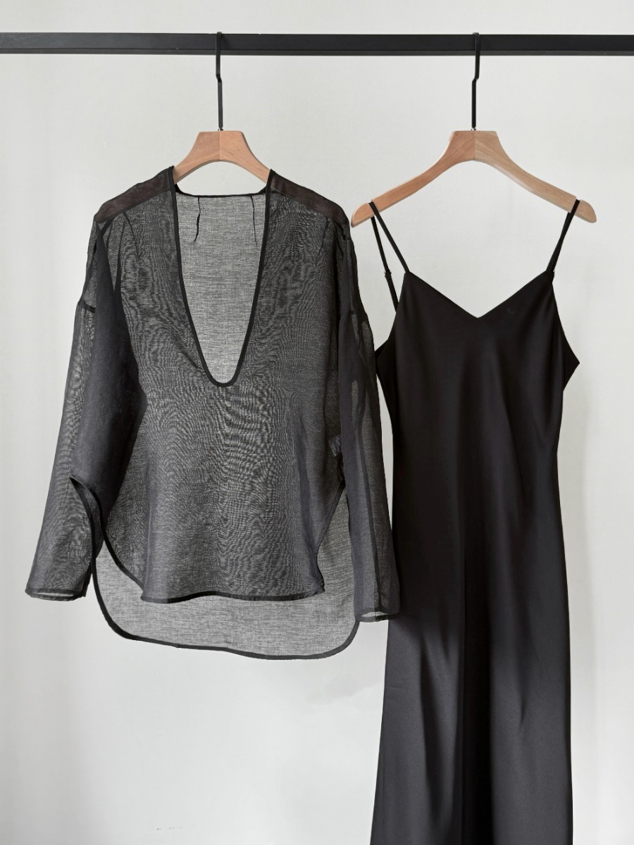 Viori Sheer Linen Top-The Black Bow-