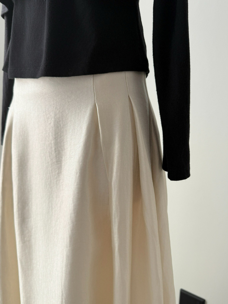 Gelaine Pearlescent Flared Skirt (Discounted-S size)