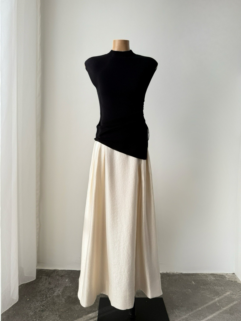 Gelaine Pearlescent Flared Skirt (Discounted-S size)
