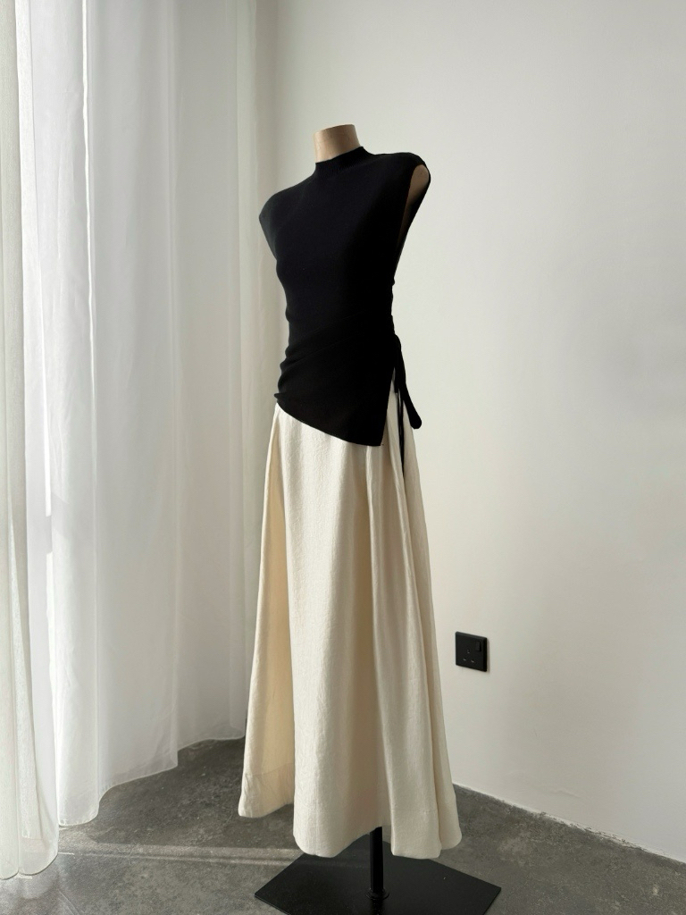 Gelaine Pearlescent Flared Skirt (Discounted-S size)