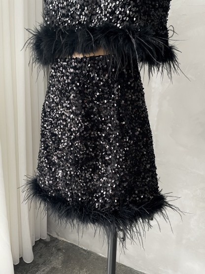 Kinlay Feather Trimmed Sequin Skirt (Disocunted-S size)-The Black Bow-