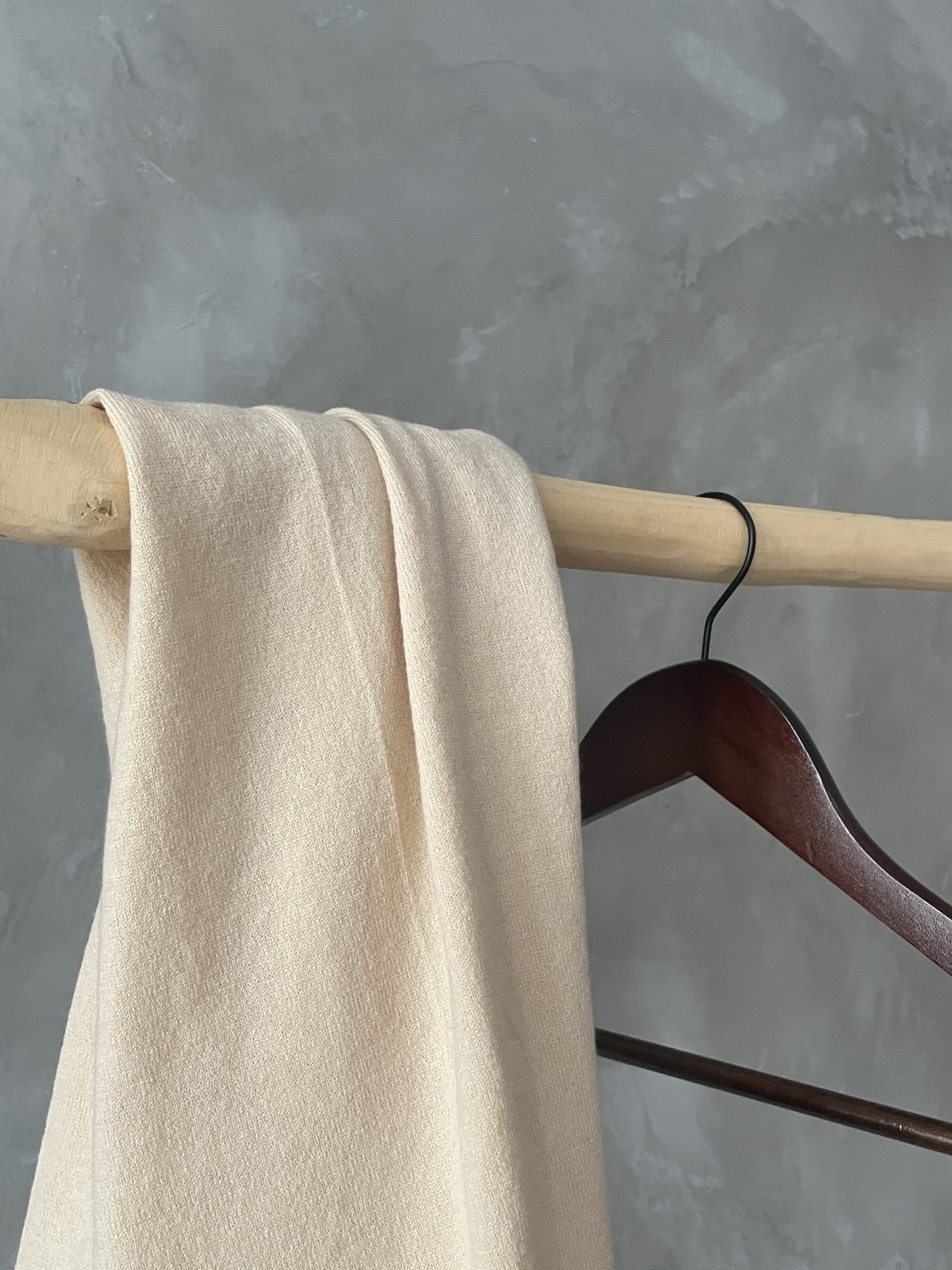 Milo Shawl (DisocuntedFree size) The Black Bow