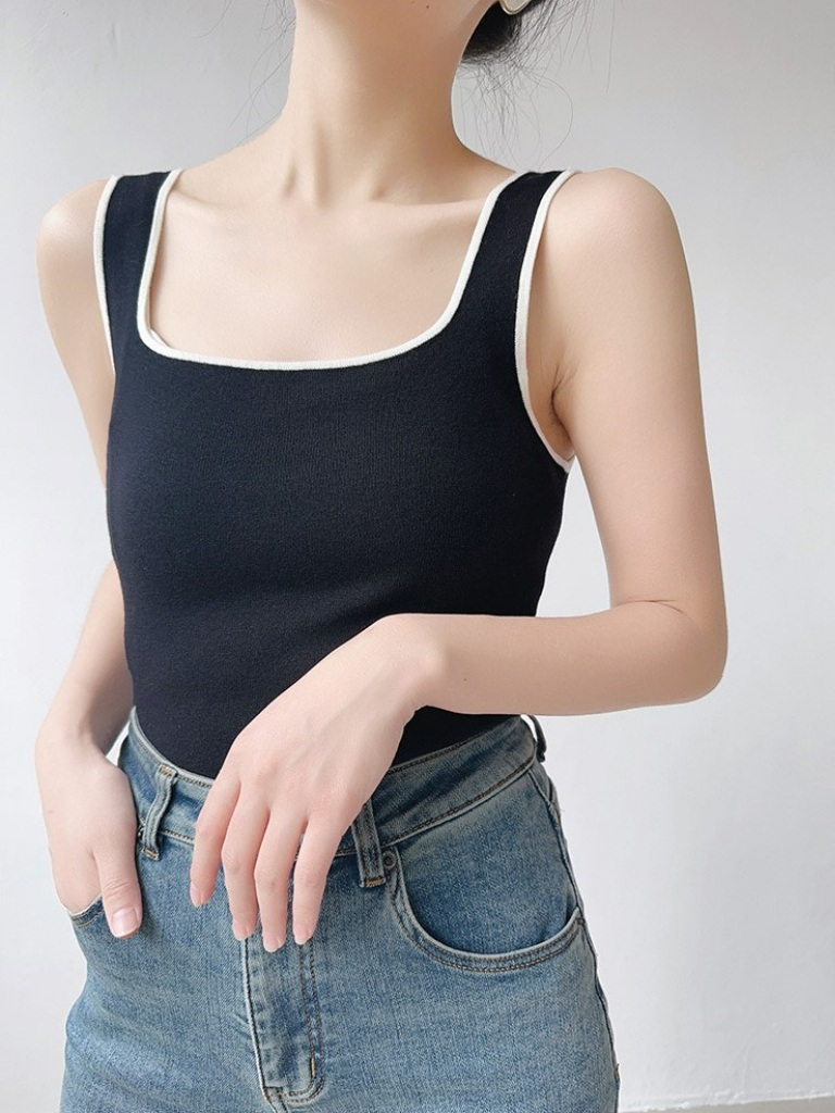 Jenaya Contrast Binding Square Neck Knit Top (Discounted-Free size)-The Black Bow-