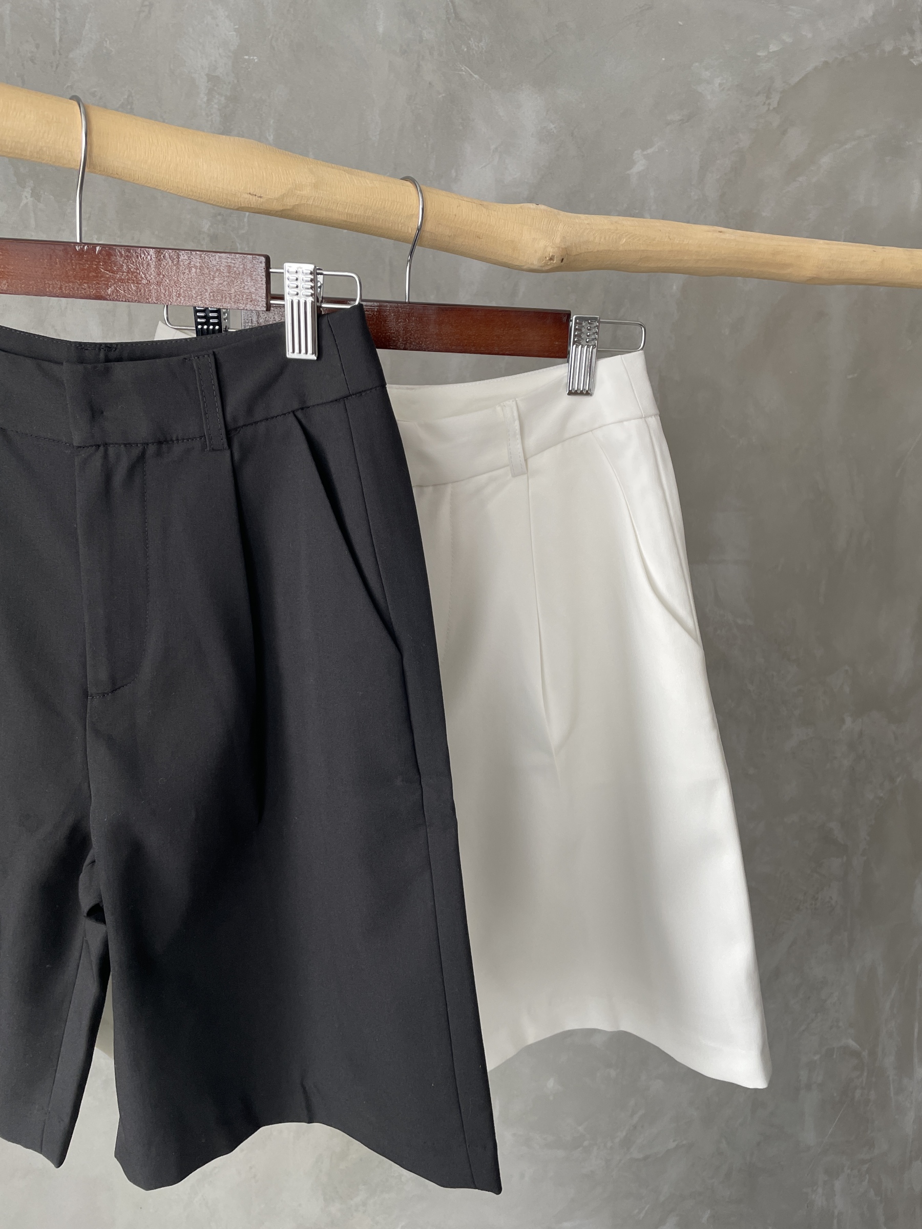 Norma Bermuda Shorts (Discounted-S, M, L size)-The Black Bow-