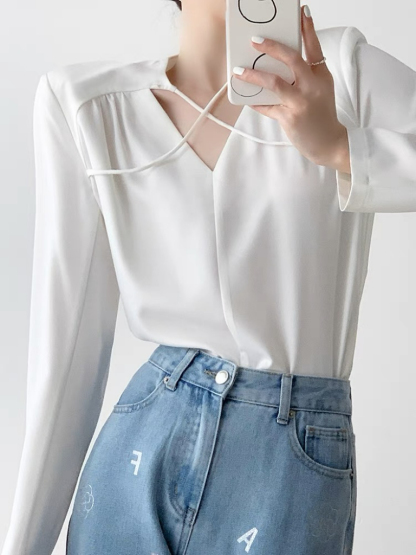 Bedda Padded Shoulder Front Cross Top -The Black Bow-