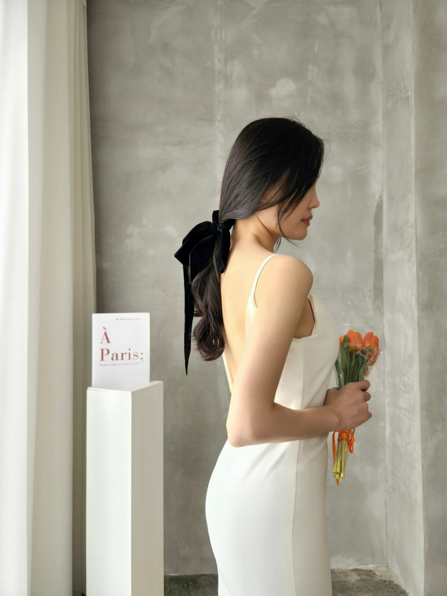 Faith Curved V Back Floor Length Minimalist Light Gown (Discounted-M & L size)-The Black Bow-