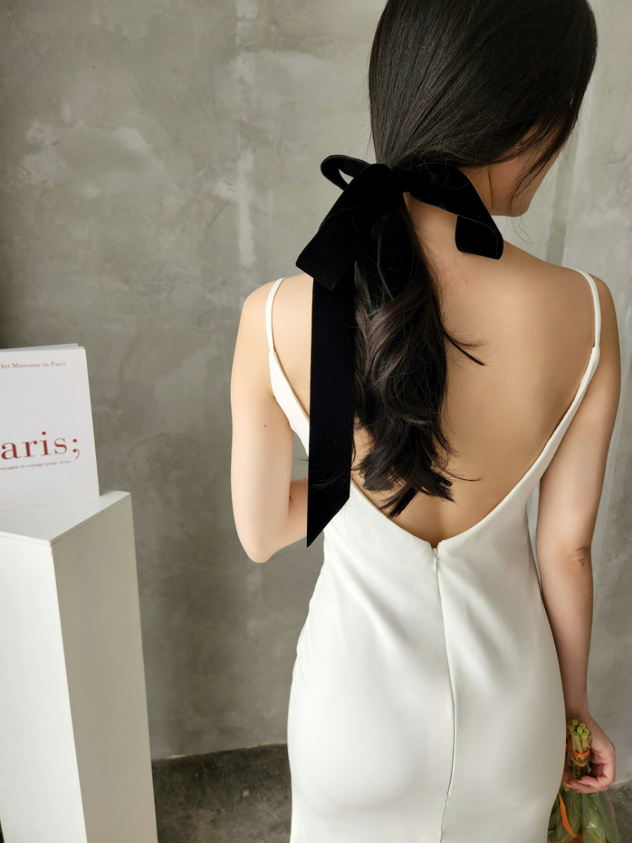 Faith Curved V Back Floor Length Minimalist Light Gown (Discounted-M & L size)-The Black Bow-