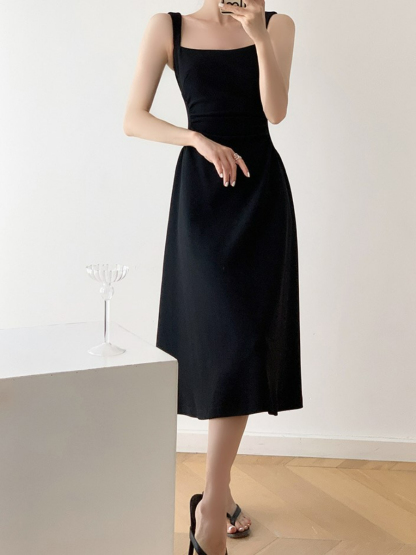 Nashla Square Neck Fit & Flare Dress -The Black Bow-