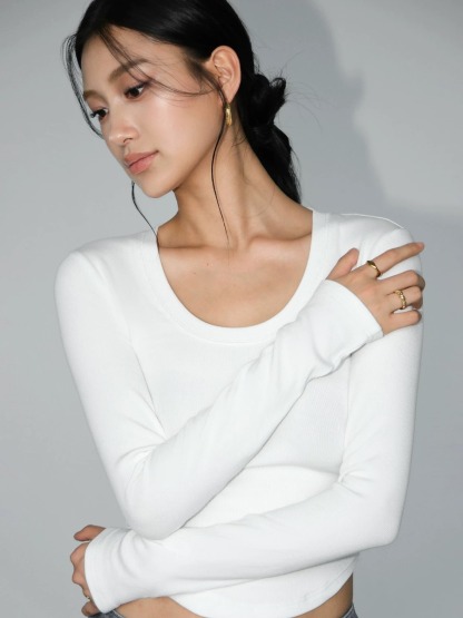 Marle Round Neck Long Sleeve Top-The Black Bow-