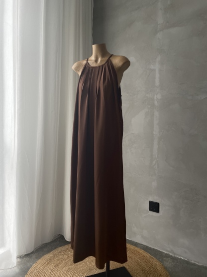 Gervaise Halter Neck Pleated Maxi Dress (Discounted-Free Size)-The Black Bow-