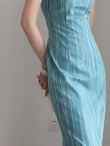 Yi Ning Cap Sleeve Side Slit Pencil Cheongsam-The Black Bow-