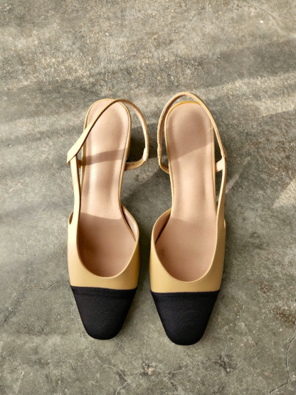 Le Classic Slingbacks-The Black Bow-