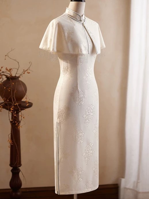 Ya Bing Lacey Cheongsam with Cape-The Black Bow-