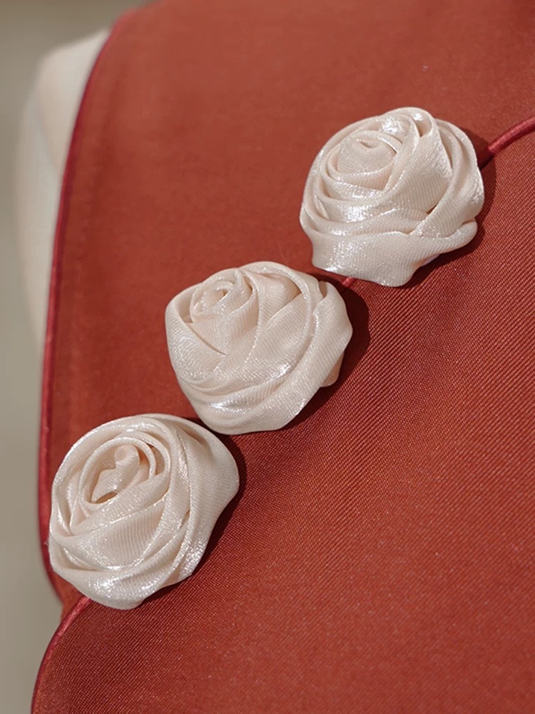 Ya Hong Sleeveless Cheongsam-The Black Bow-