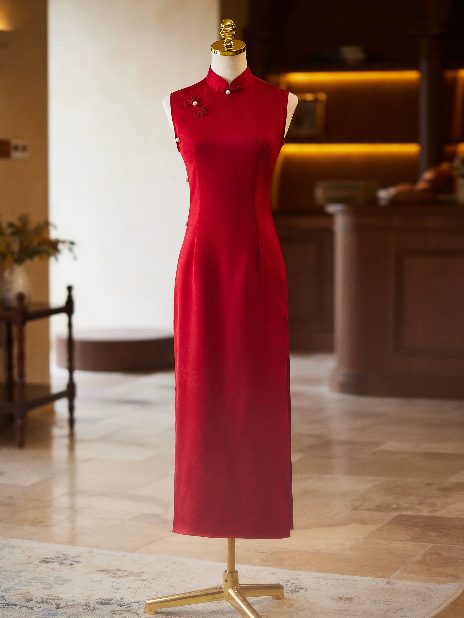 Ya Ju Sleeveless Jacquard Cheongsam-The Black Bow-