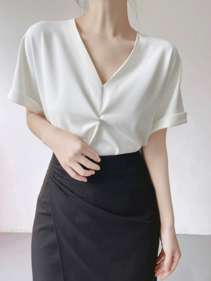 Victoria Front Knot Wide Sleeve Top-The Black Bow-