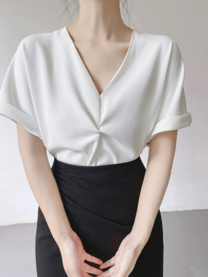 Victoria Front Knot Wide Sleeve Top-The Black Bow-