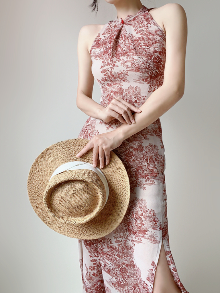 Xue Lee Halter Back Lace Pencil Cheongsam-The Black Bow-