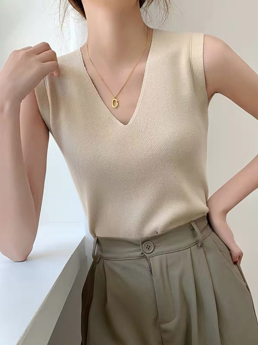Olivia Sleeveless Knit Top-The Black Bow-