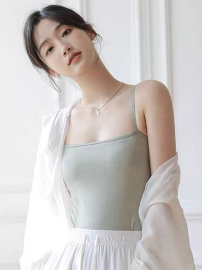 Eilith Padded Cami Top-The Black Bow-