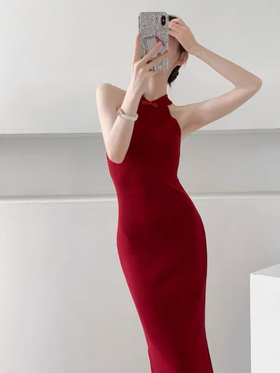 Pei Ci Pan Kou Halter Neck Knit Dress -The Black Bow-