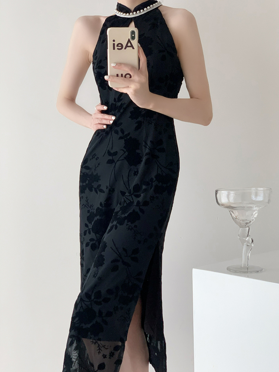 Meng Lu Pearl Embellished Jacquard Cheongsam-The Black Bow-