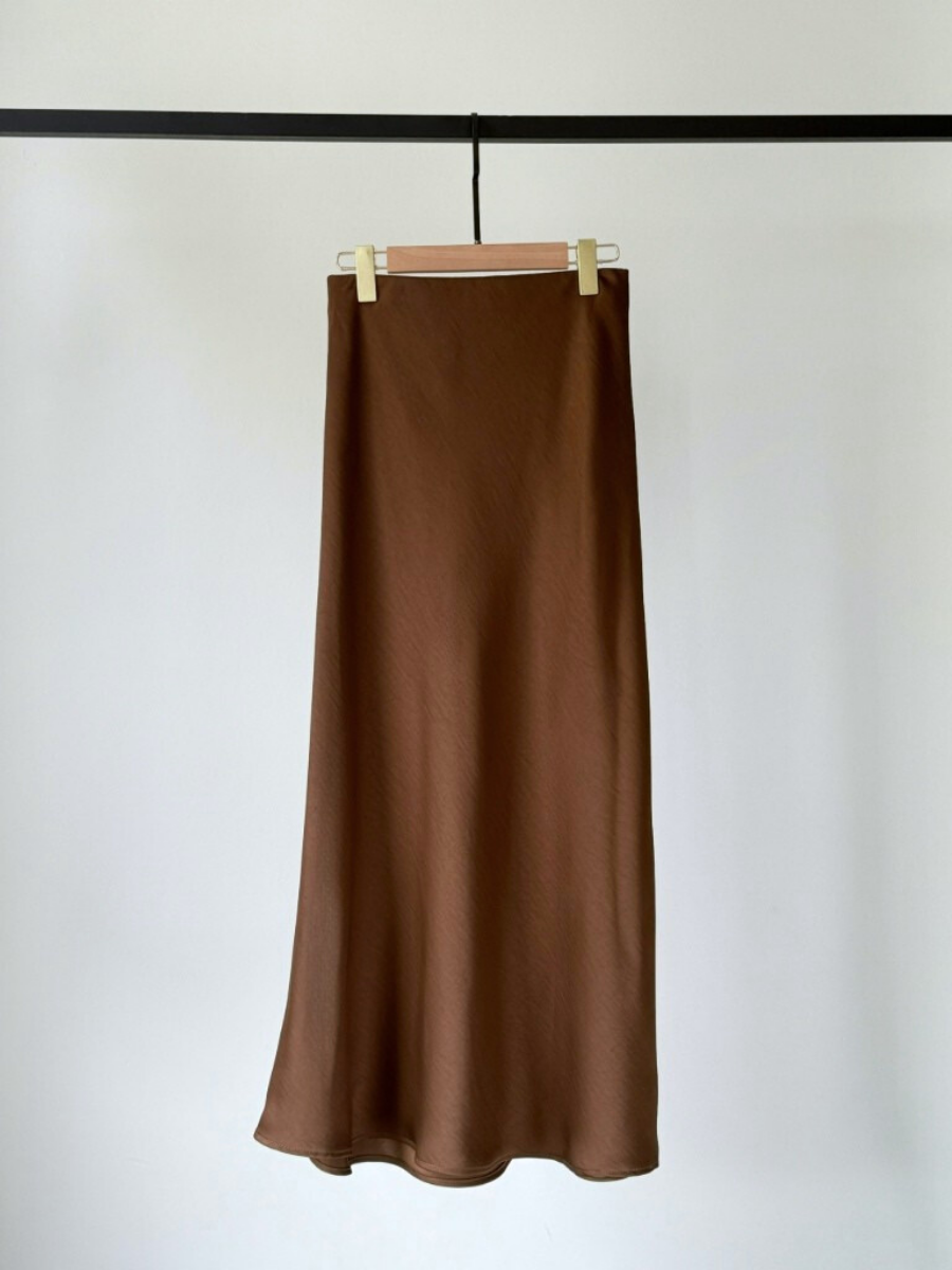 Audrey Textured Satin Bias Cutting Skirt (Discounted-L size)