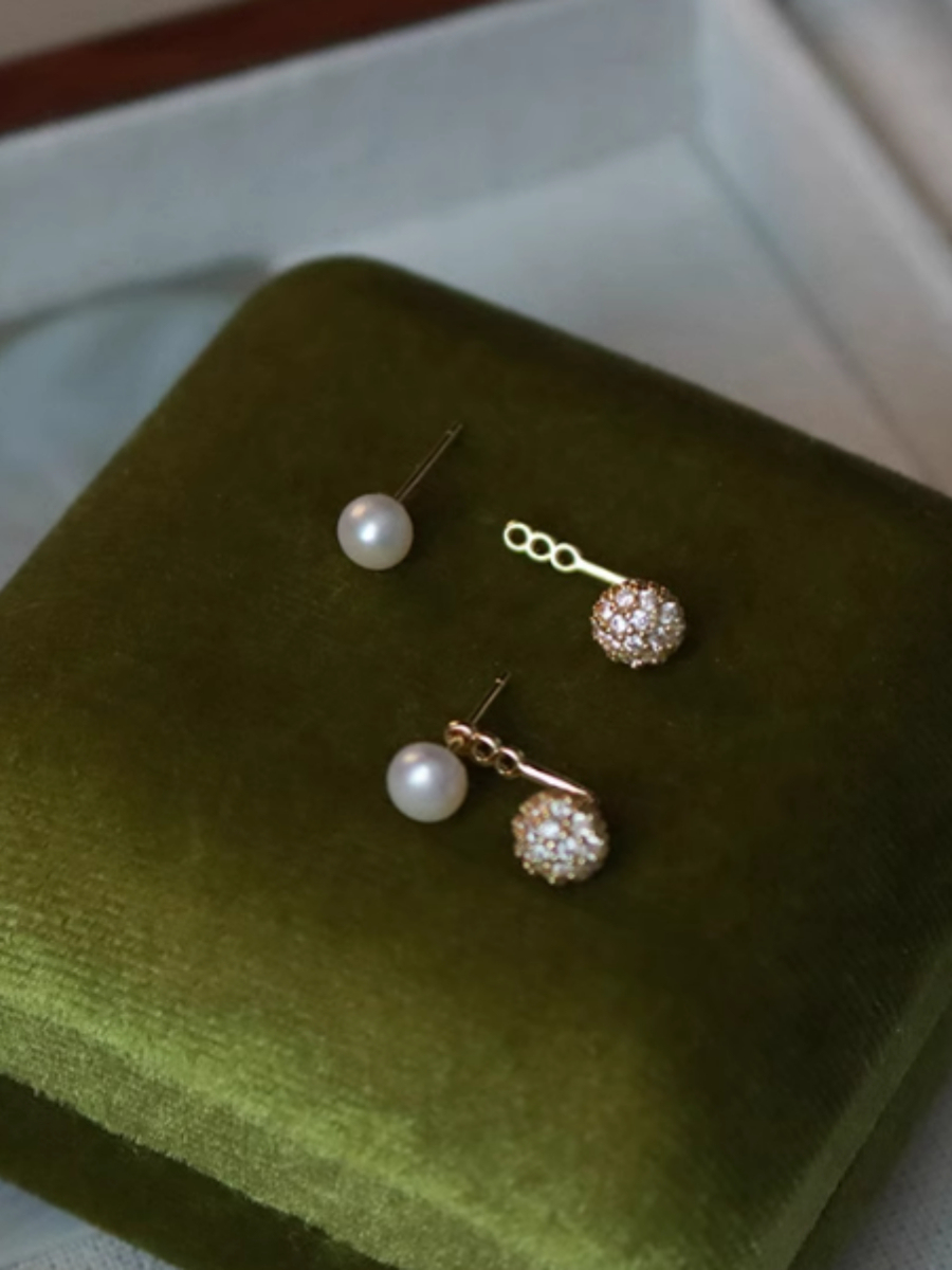 Claire Two-Way Pearl Ear Studs-The Black Bow-