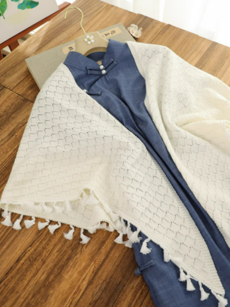 Shui Xian Oriental Tassel Shawl-The Black Bow-