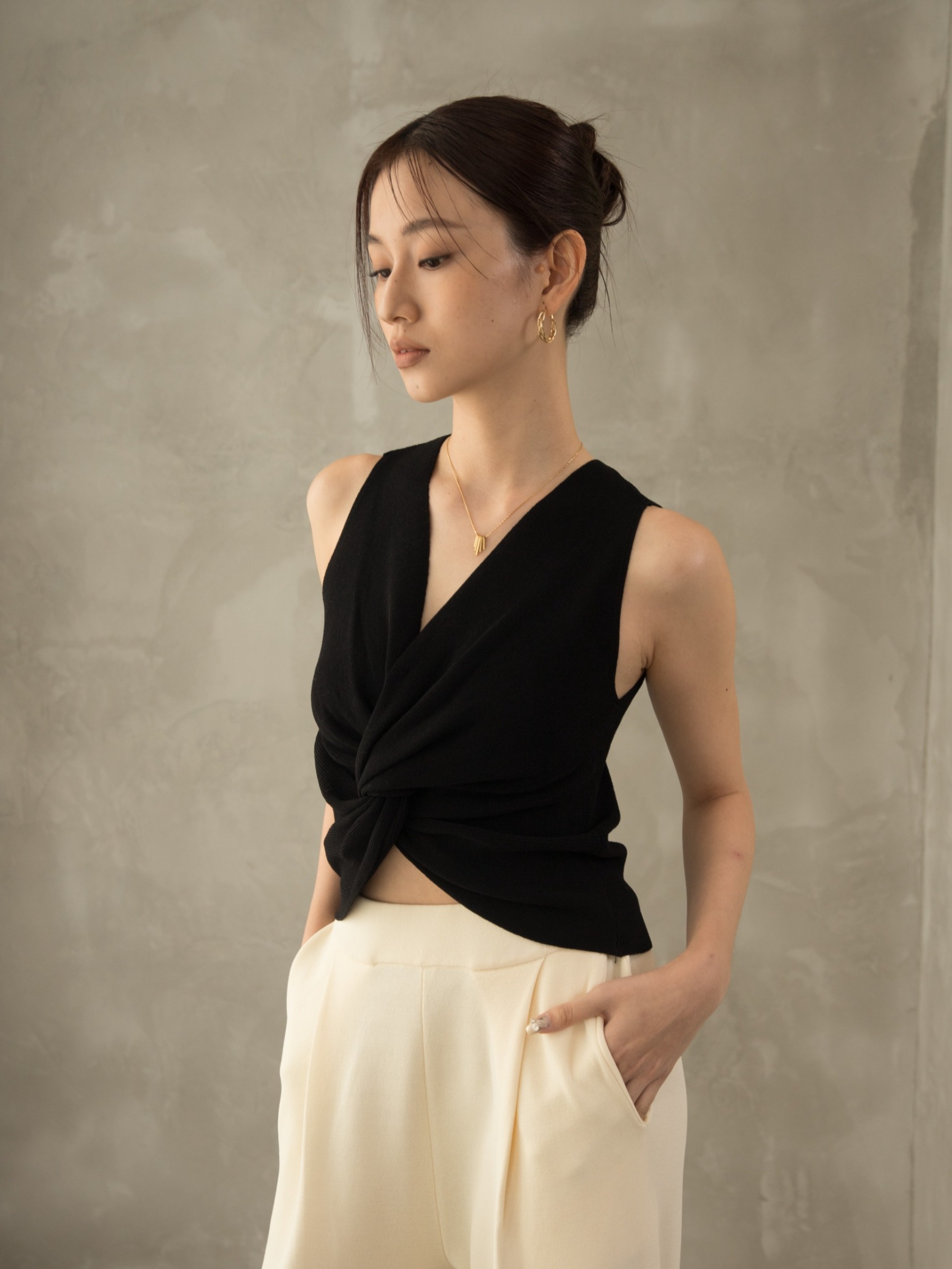 Odilon Front Knot Crop Top-The Black Bow-