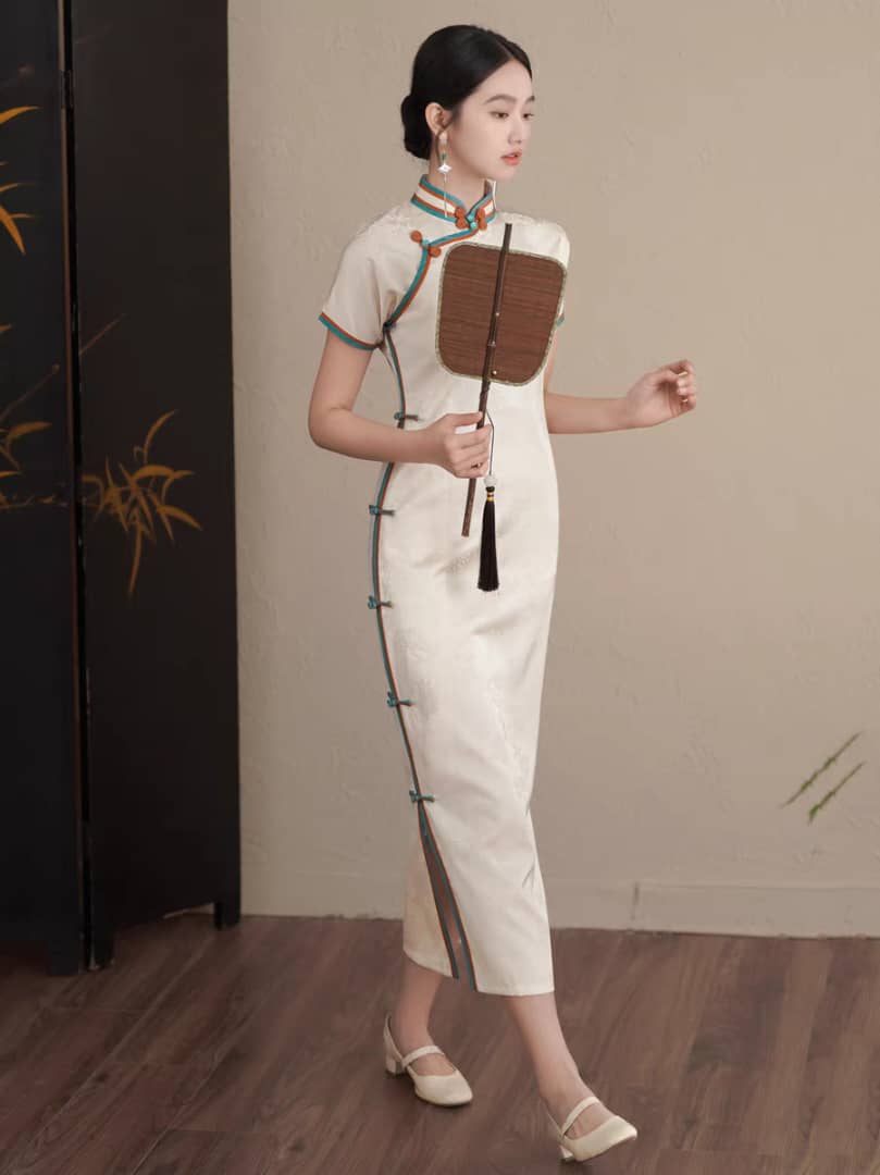 Ya He Full Placket Jacquard Cheongsam-The Black Bow-