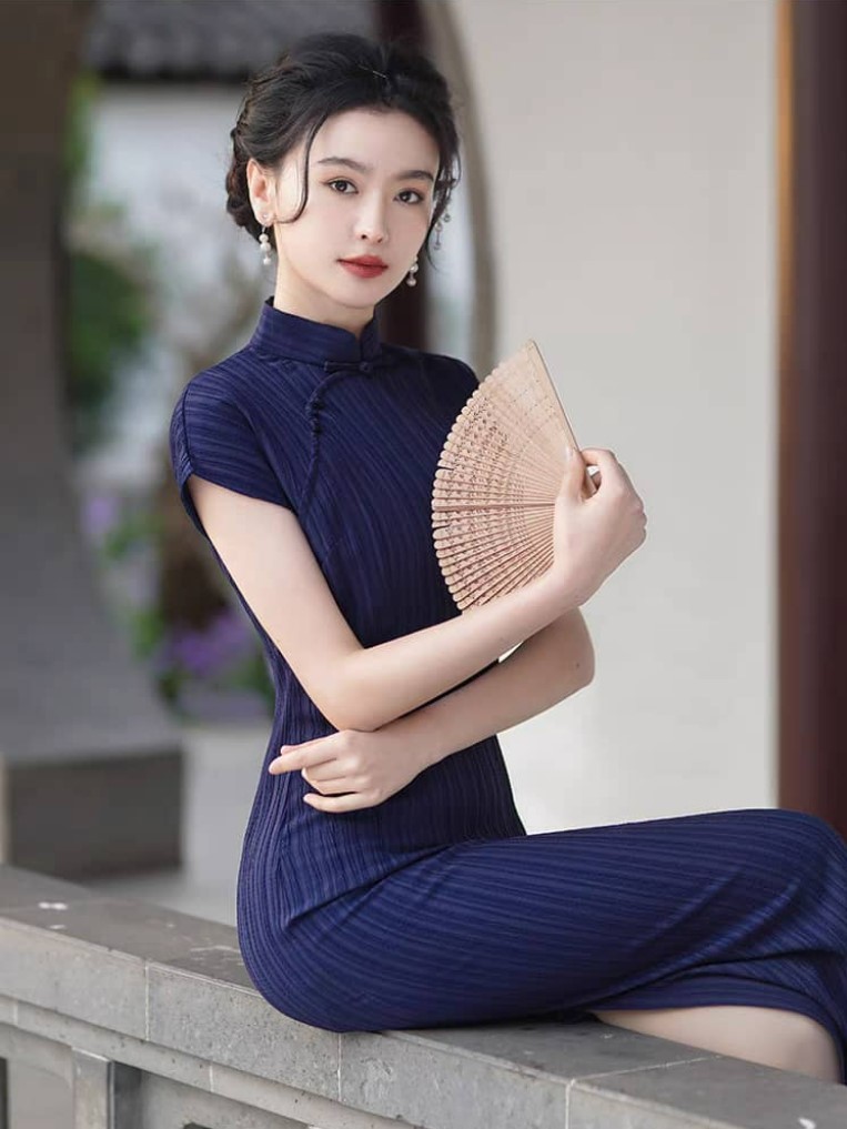 Ya Shen Stripe Cheongsam-The Black Bow-