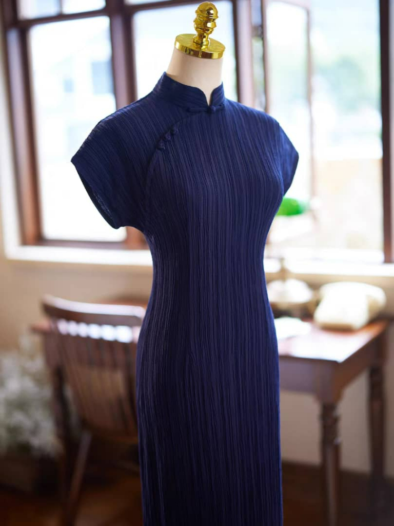 Ya Shen Stripe Cheongsam-The Black Bow-