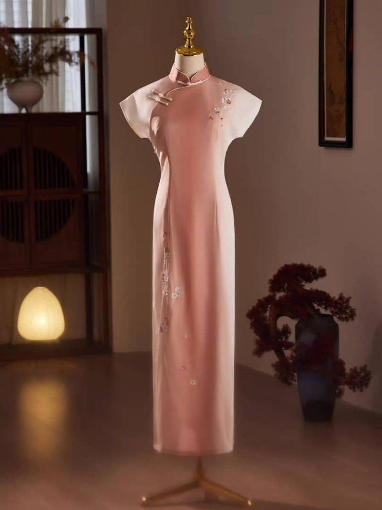 Ya Fen Cap Sleeve Cheongsam-The Black Bow-