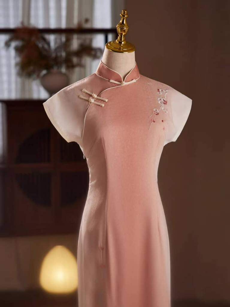 Ya Fen Cap Sleeve Cheongsam-The Black Bow-