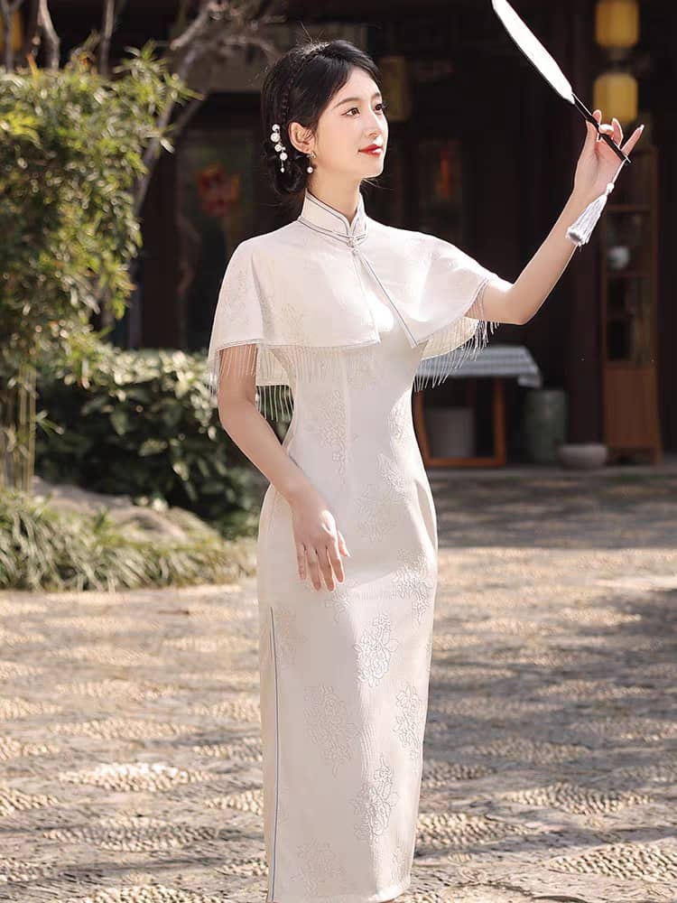 Ya Bing Lacey Cheongsam with Cape-The Black Bow-