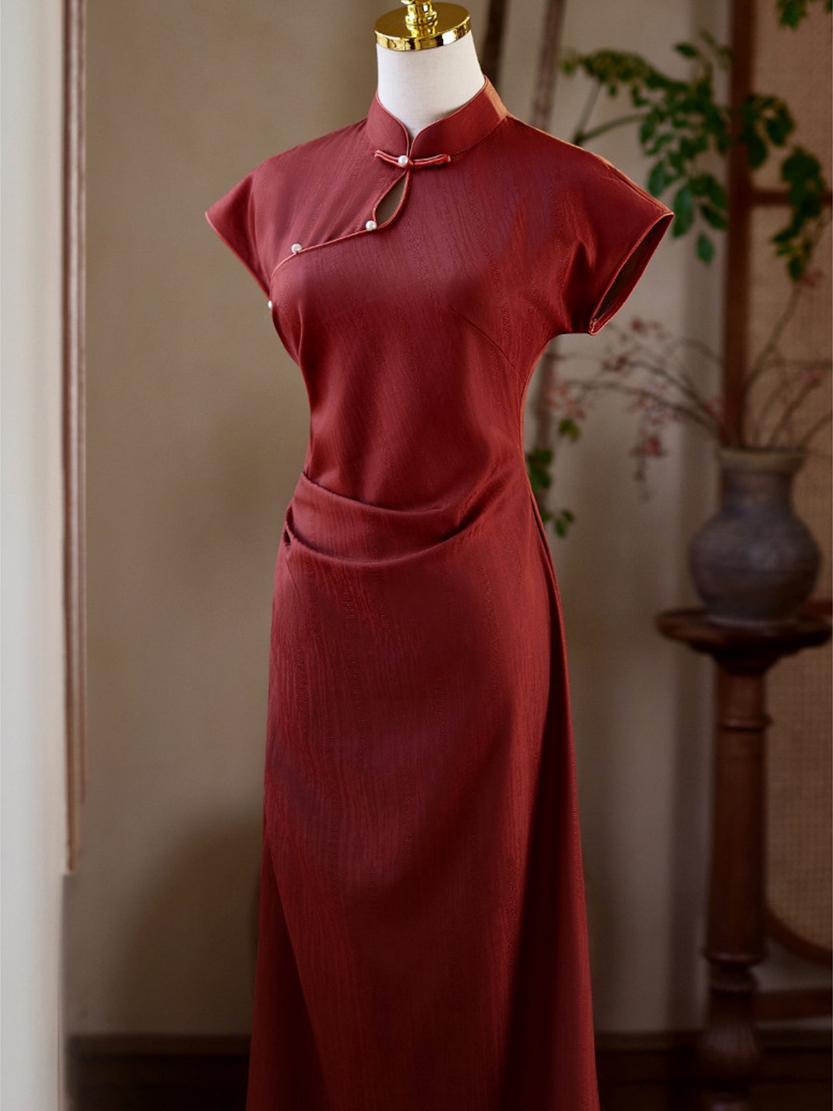 Yun Ao Draped Cap Sleeve Cheongsam