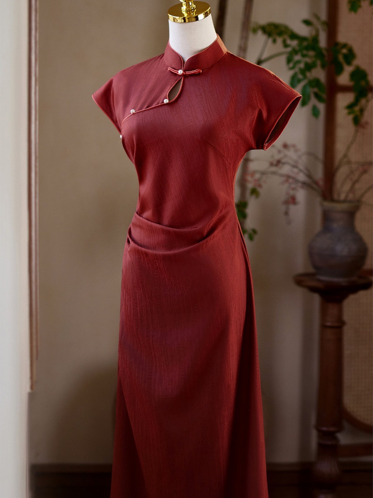 Yun Ao Draped Cap Sleeve Cheongsam