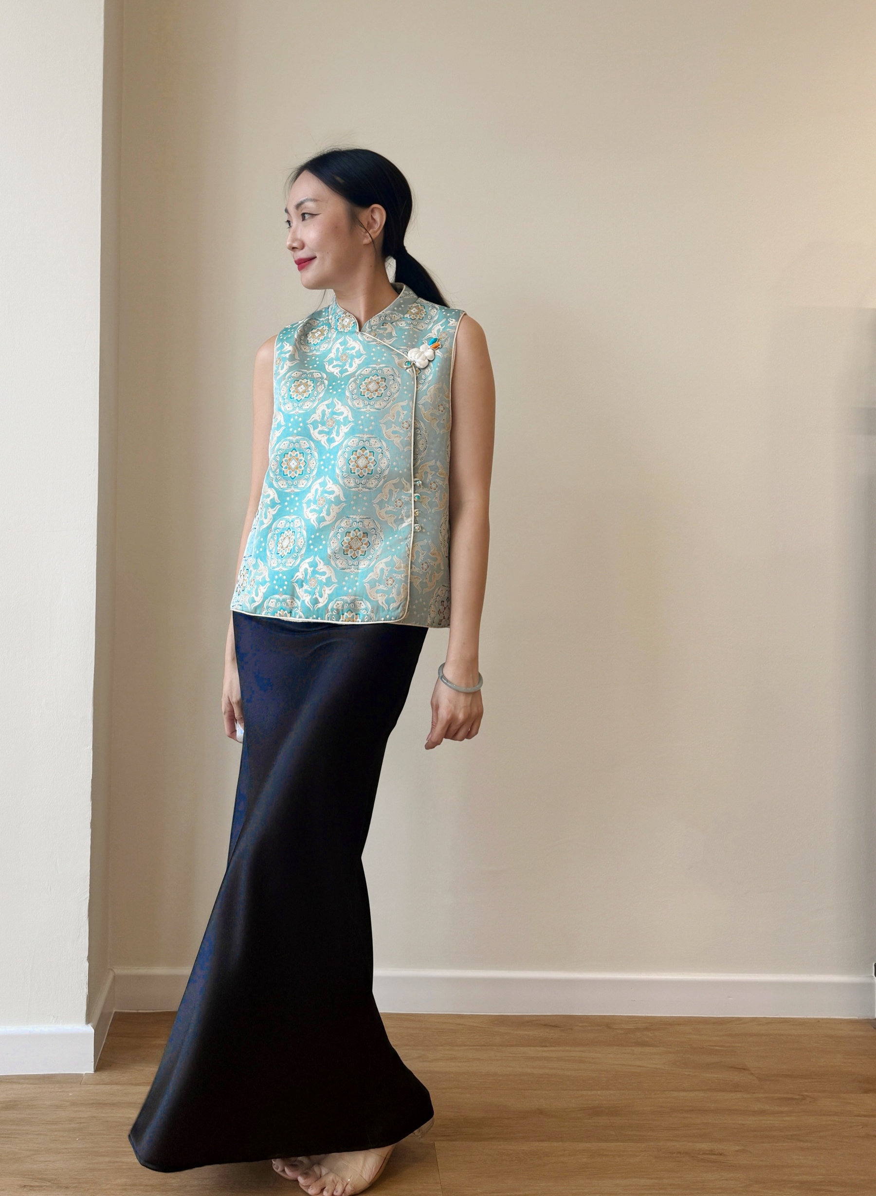 Shuang Fang Oriental Vest