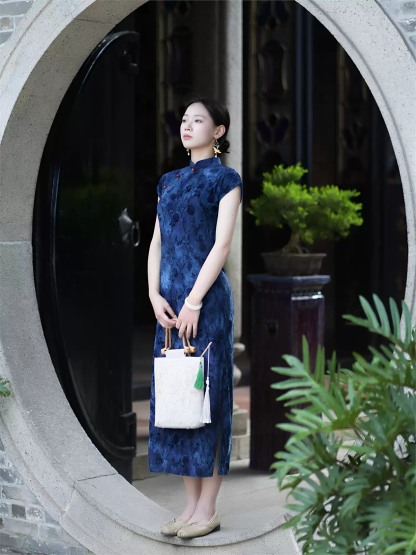 Yun Den Floral Jacquard Cap Sleeve Cheongsam