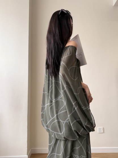 Wanessa Off Shoulder Flowy Top