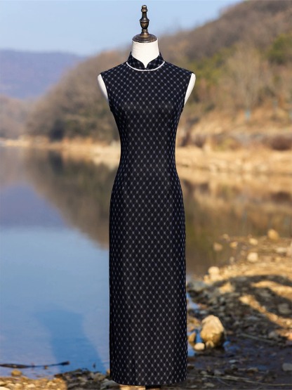 Ya An Diamond Pattern Sleeveless Cheongsam