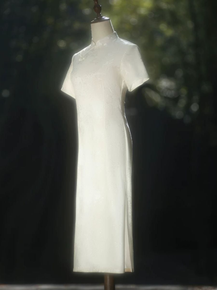 Yun Dia Floral Mesh Short Sleeve Cheongsam