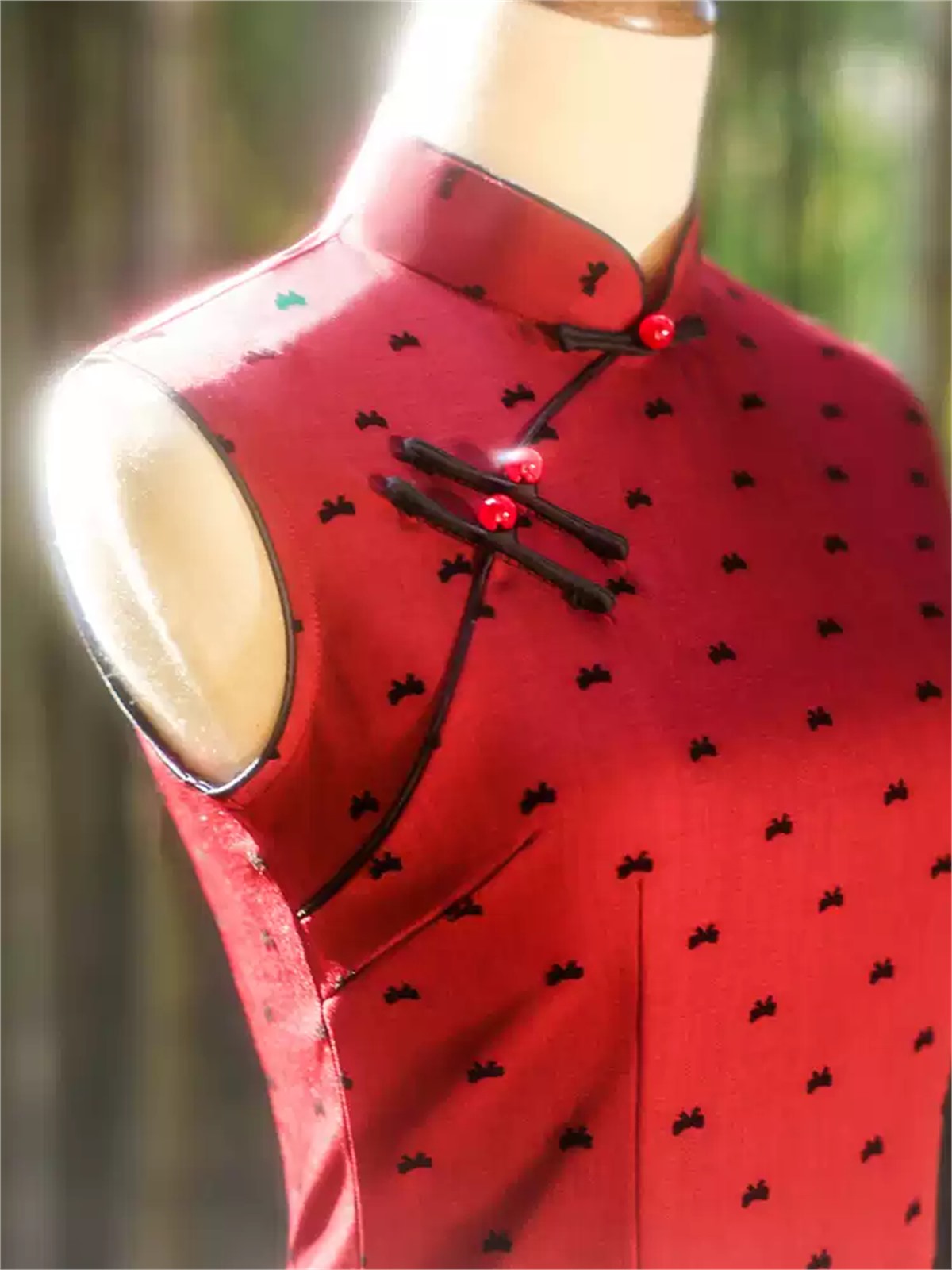 Yun Bin Polka Dot Sleeveless Cheongsam