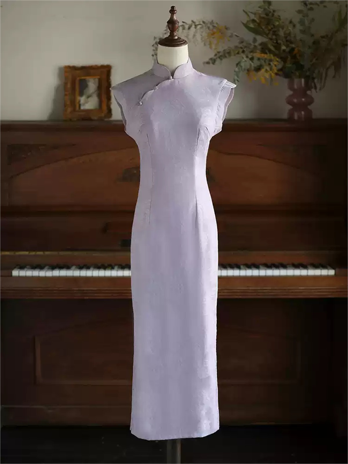 Yun Dian Floral Jacquard Ruffle Trim Cheongsam