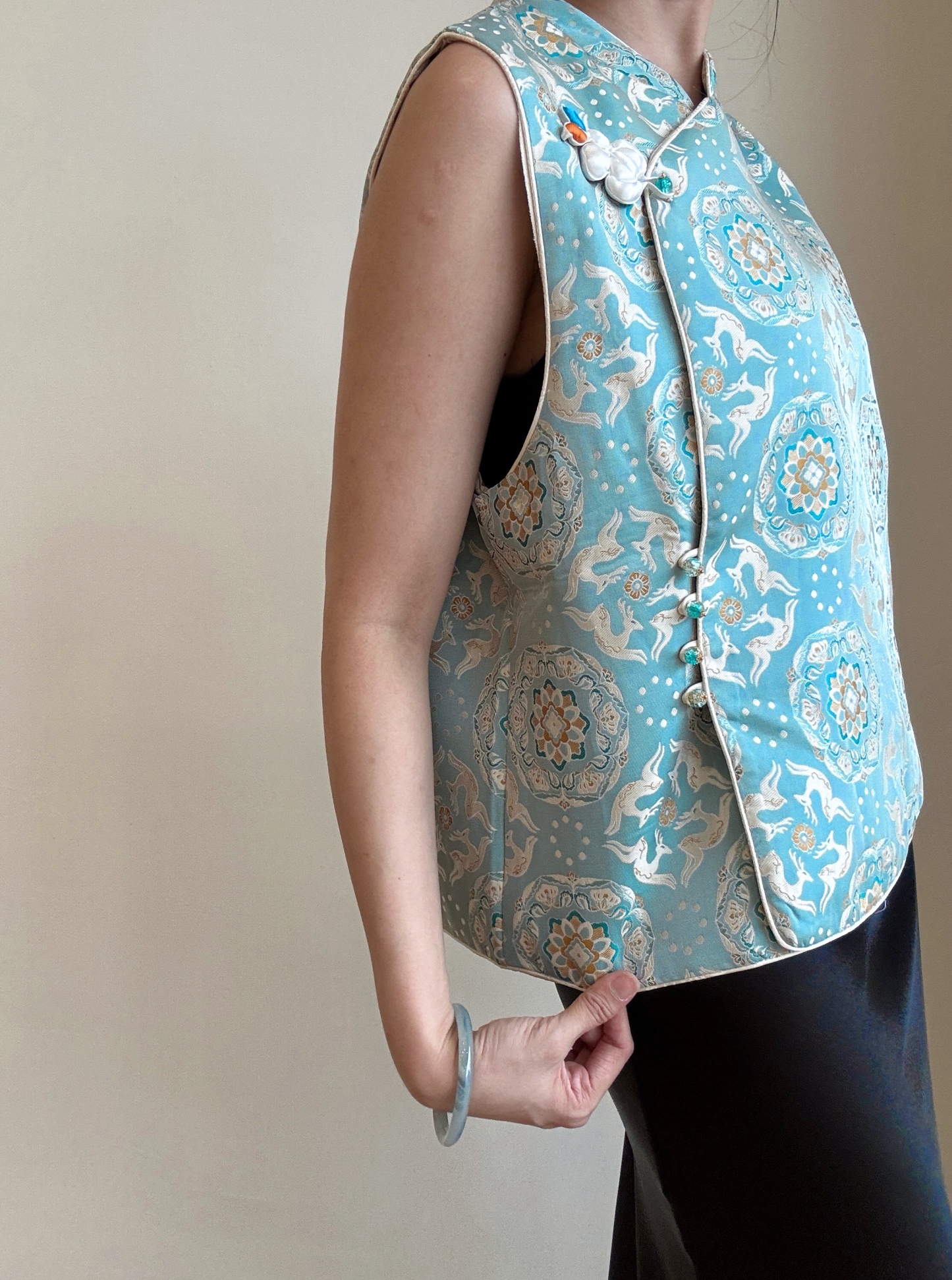 Shuang Fang Oriental Vest