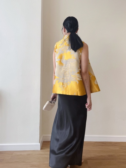 Shuang Xi Oriental Vest