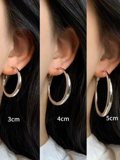 Zoya Shiny Hoop Earrings