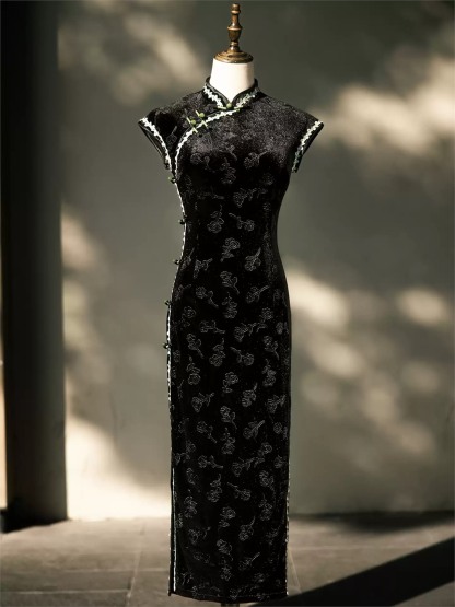 Yun Bo Velvet Cap Sleeve Cheongsam